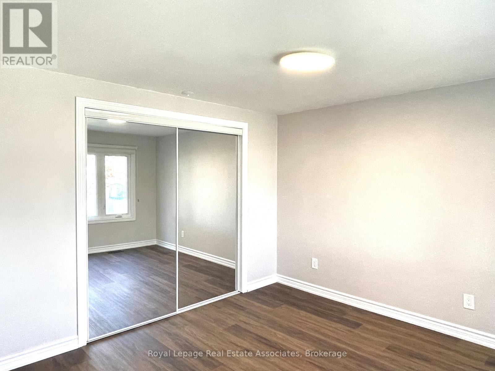 2081B Snow Crescent, Mississauga, ON - Indoor Photo Showing Other Room