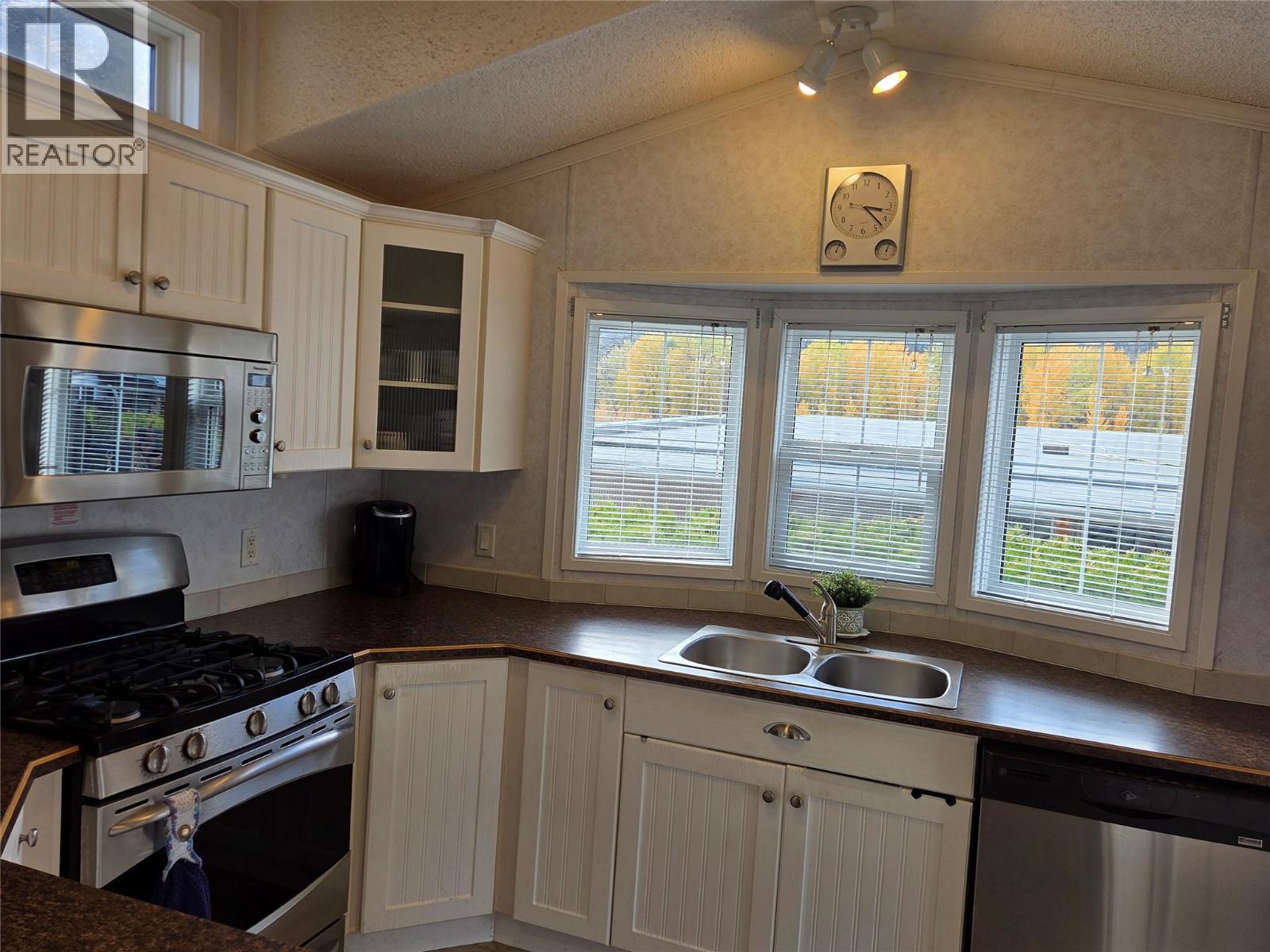 4354 Highway 3 Unit# 77, Keremeos, BC