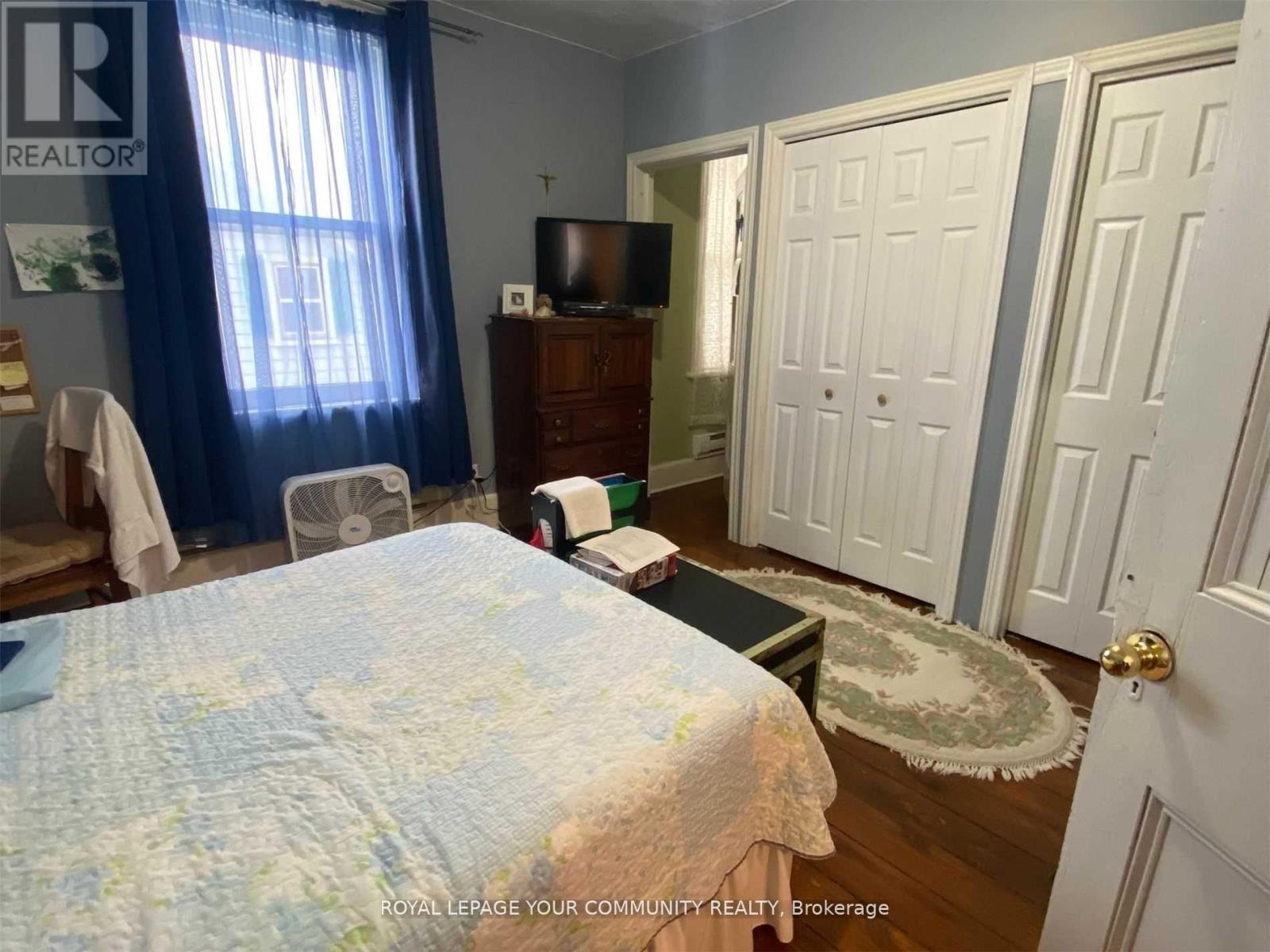 71 High Street, Georgina, ON - Indoor Photo Showing Bedroom