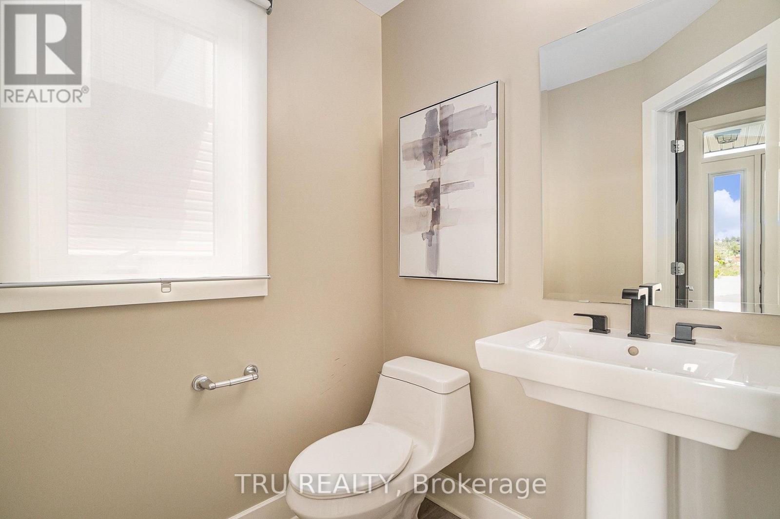 Powder Room - 670 Parade Drive, Ottawa, ON - Indoor Photo Showing Bathroom