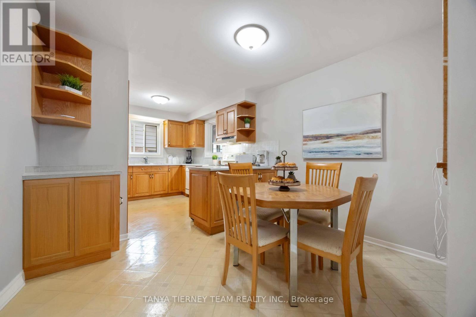 54 Chester Crescent, Scugog, ON - Indoor Photo Showing Dining Room