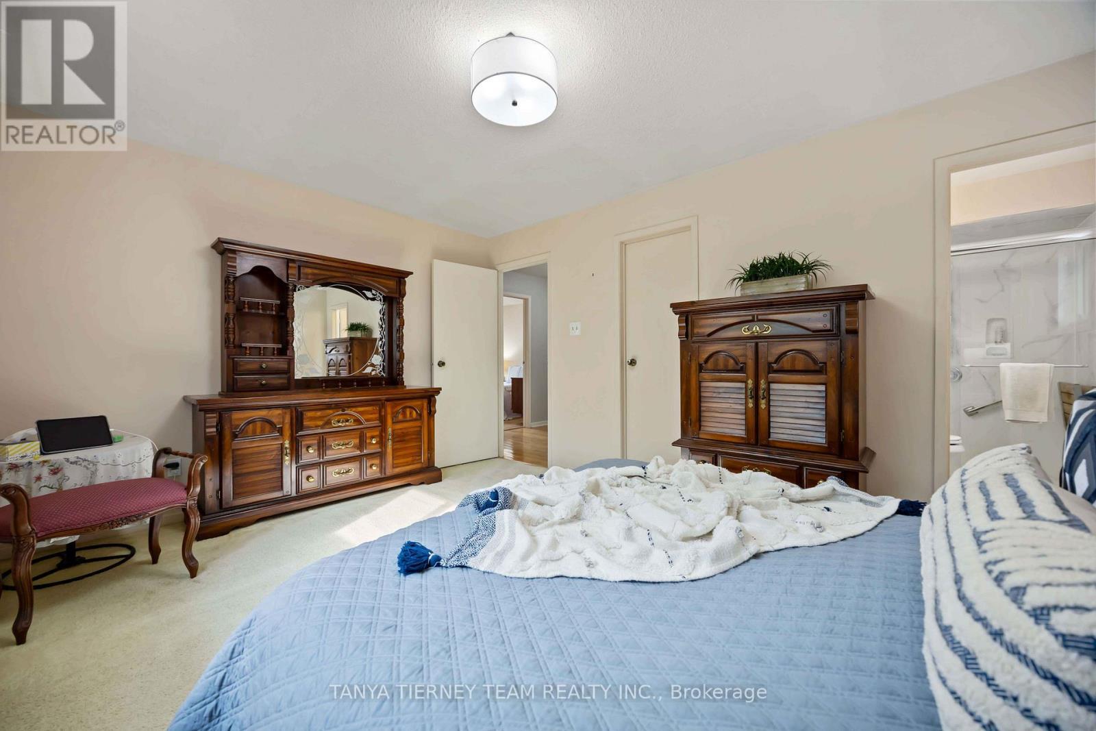 54 Chester Crescent, Scugog, ON - Indoor Photo Showing Bedroom