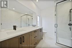 Primary 5-pc Ensuite -