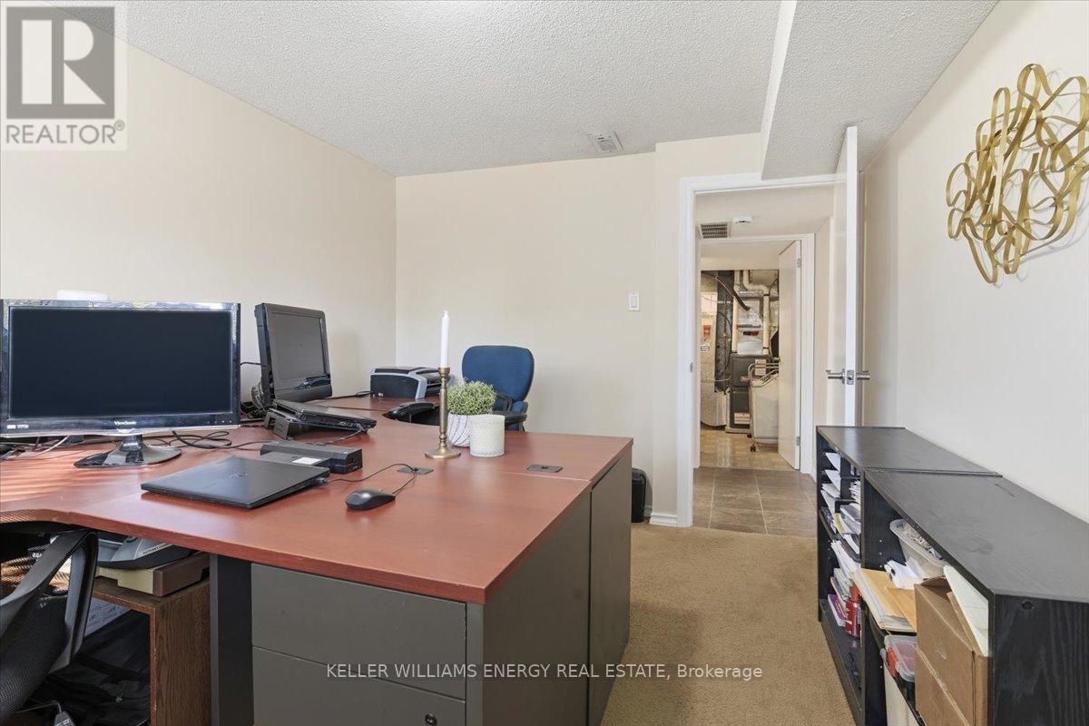 856 Roundelay Drive, Oshawa (Mclaughlin), ON - Indoor Photo Showing Office