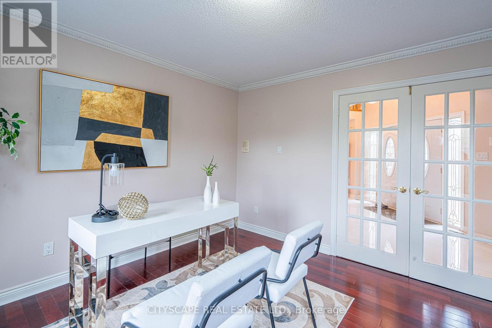 3721 Trelawny Circle, Mississauga, ON - Indoor