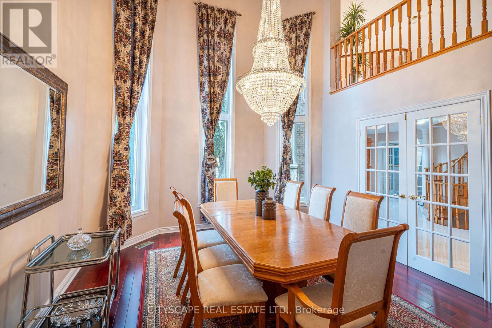 3721 Trelawny Circle, Mississauga, ON - Indoor Photo Showing Dining Room