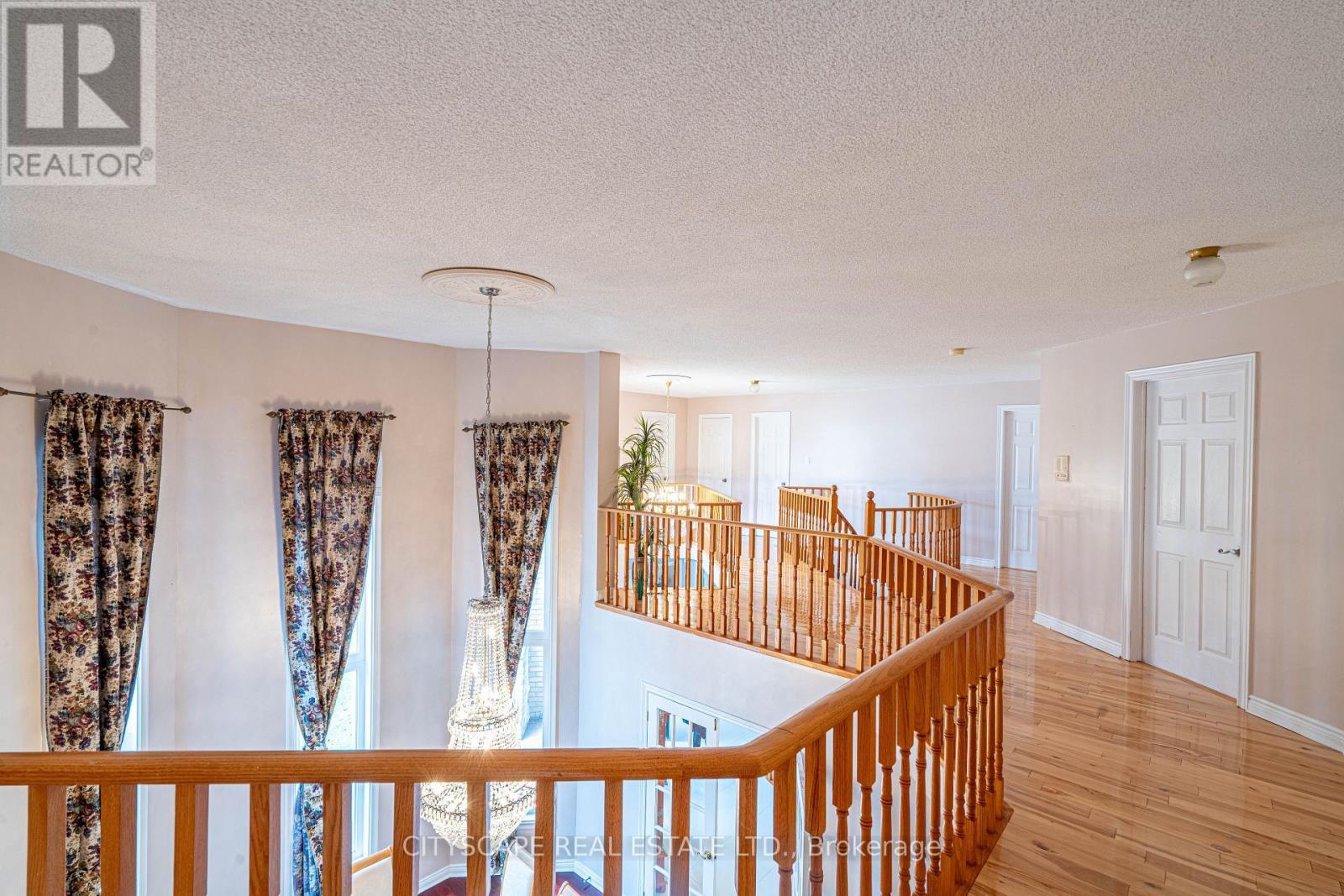 3721 Trelawny Circle, Mississauga, ON - Indoor Photo Showing Other Room