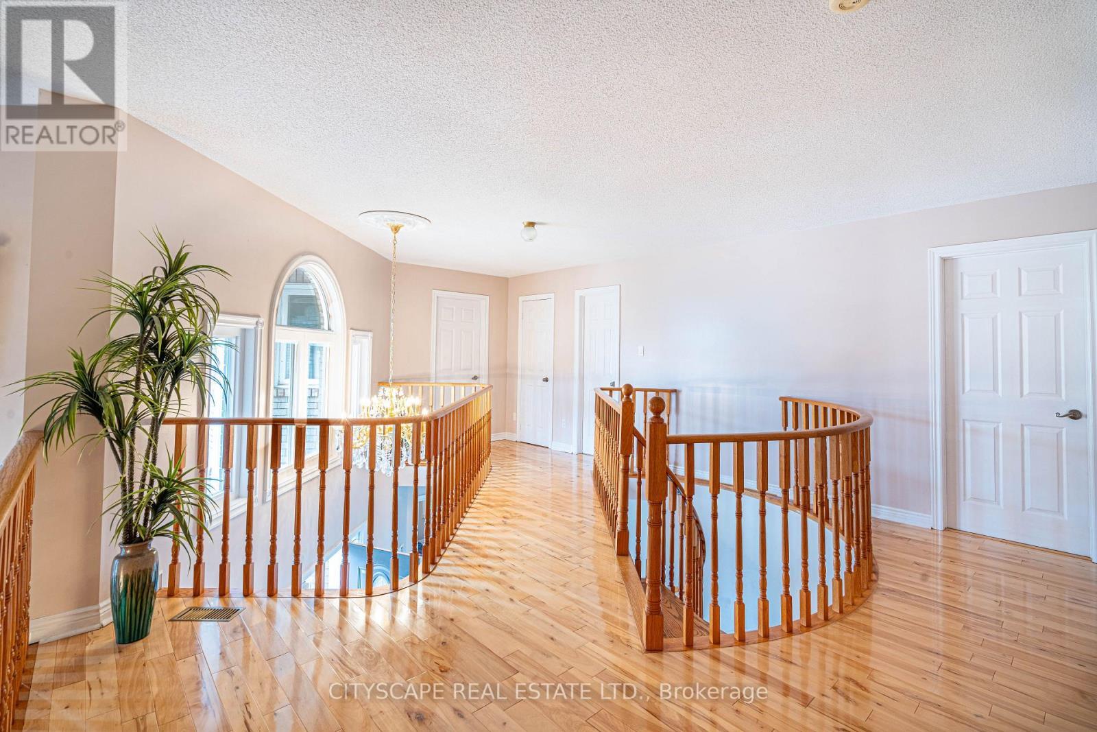3721 Trelawny Circle, Mississauga, ON - Indoor Photo Showing Other Room