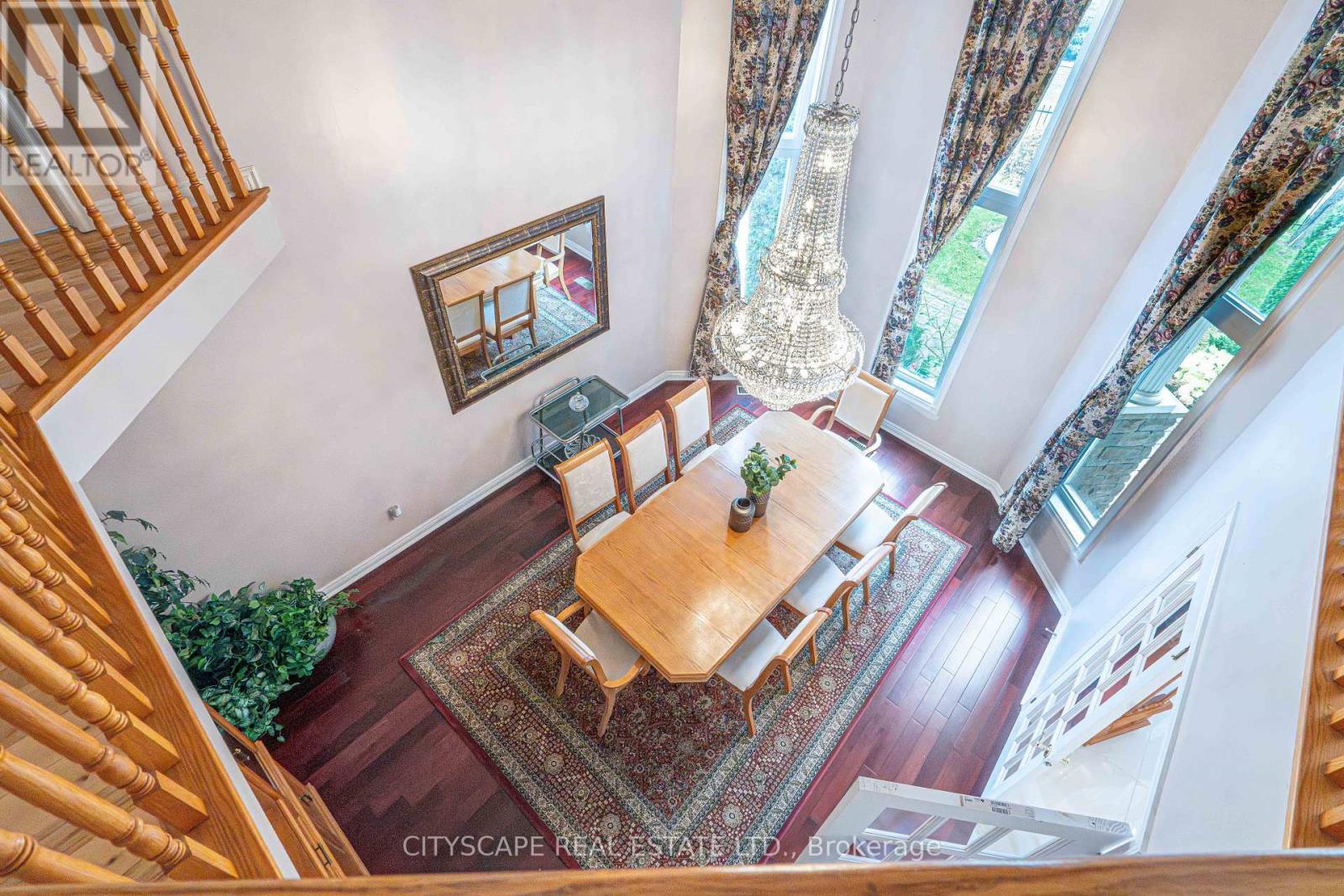 3721 Trelawny Circle, Mississauga, ON - Indoor