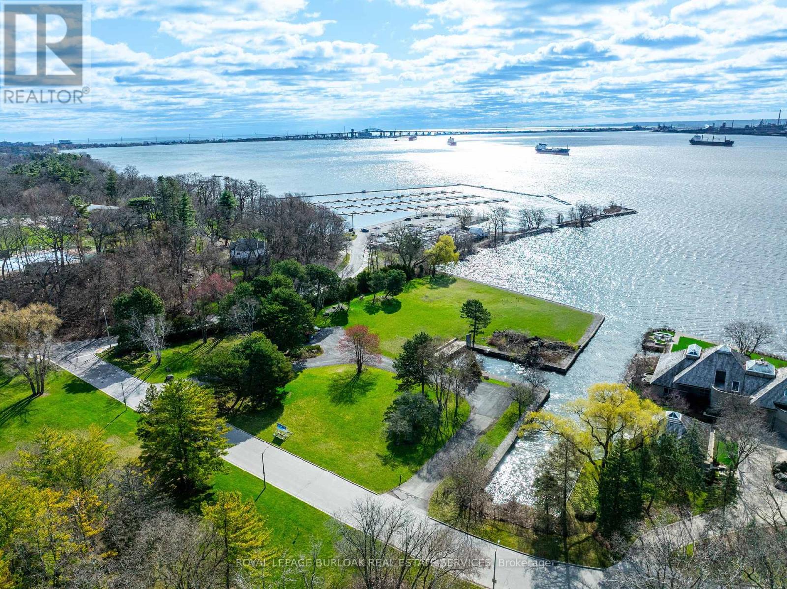 800 Lasalle Park Road, Burlington, ON