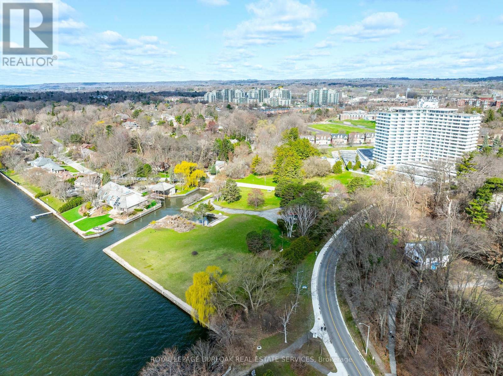 800 Lasalle Park Road, Burlington, ON