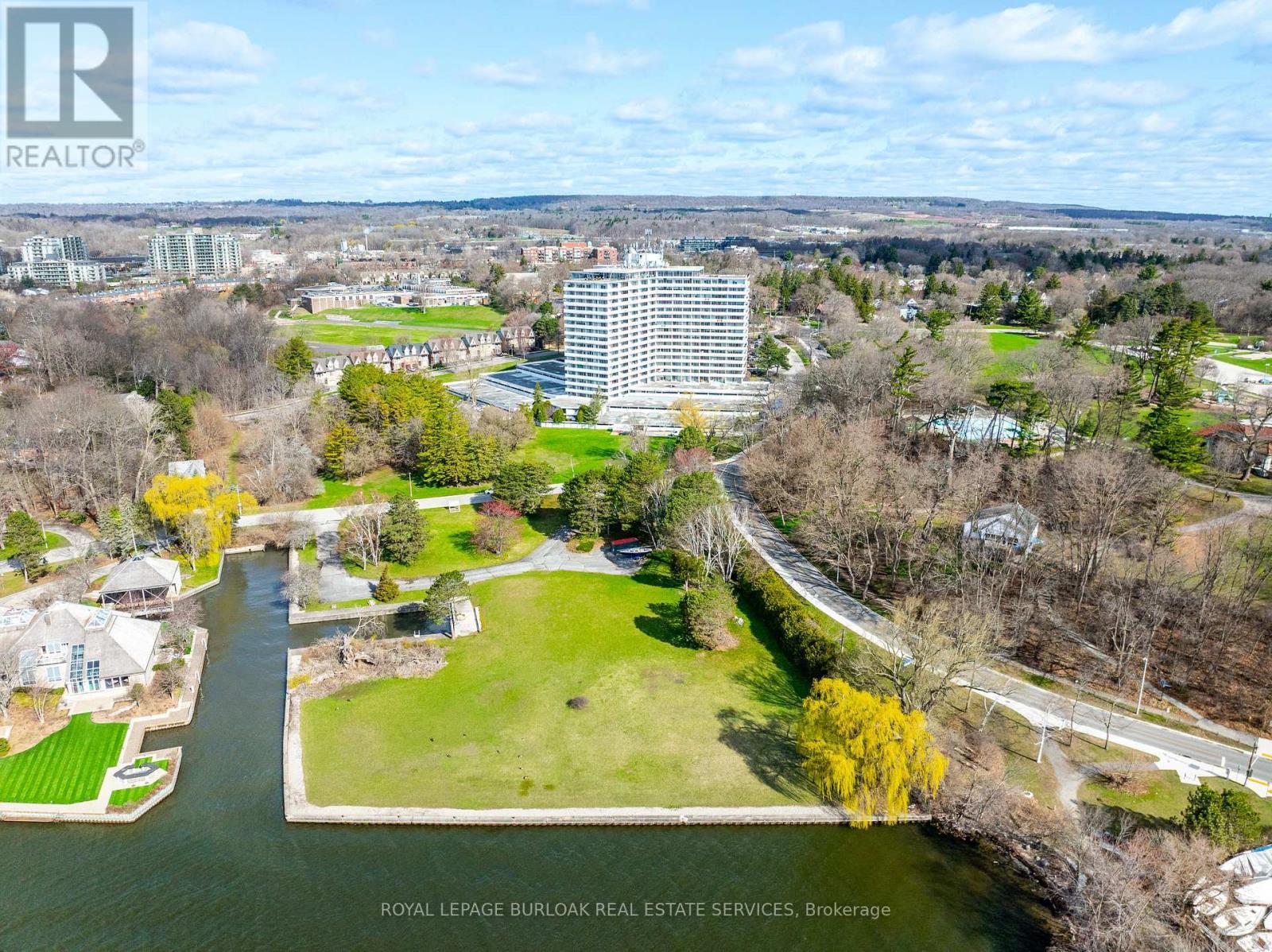 800 Lasalle Park Road, Burlington, ON