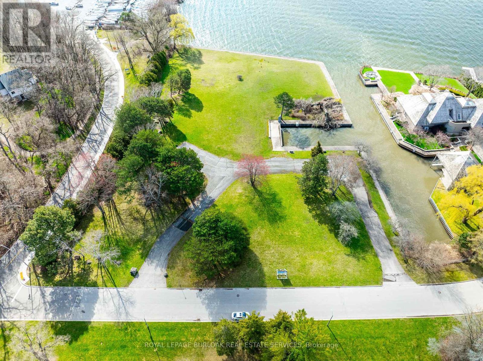 800 Lasalle Park Road, Burlington, ON