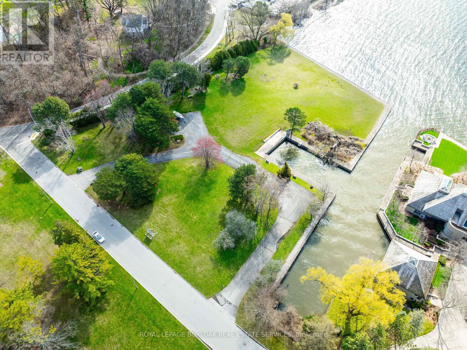 800 Lasalle Park Road, Burlington, ON