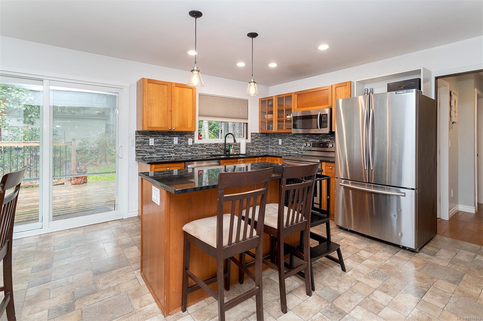 2377 Robertson Rd, Shawnigan Lake, BC