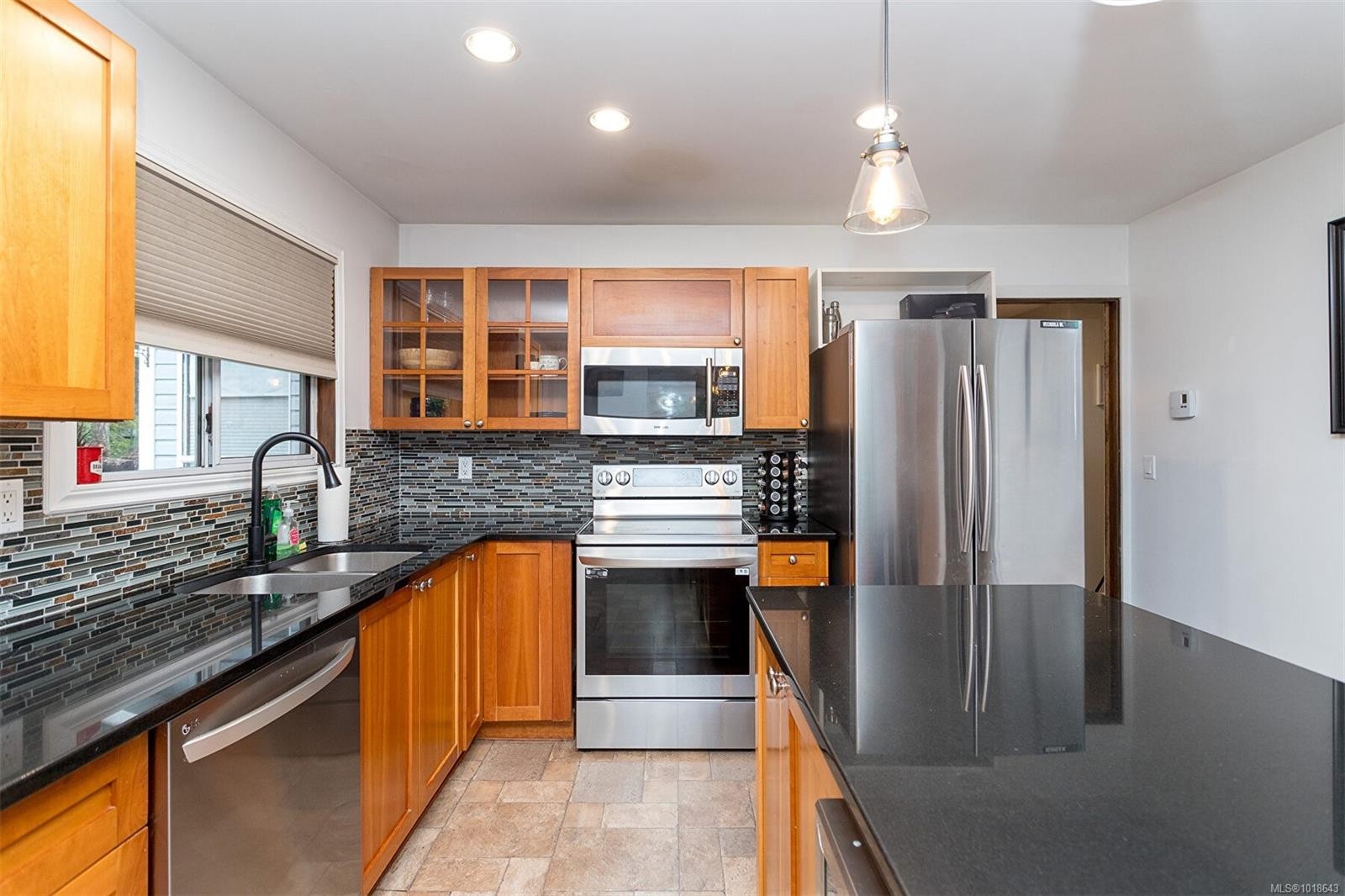 2377 Robertson Rd, Shawnigan Lake, BC