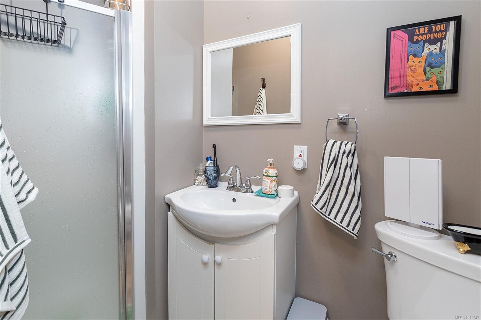 2377 Robertson Rd, Shawnigan Lake, BC