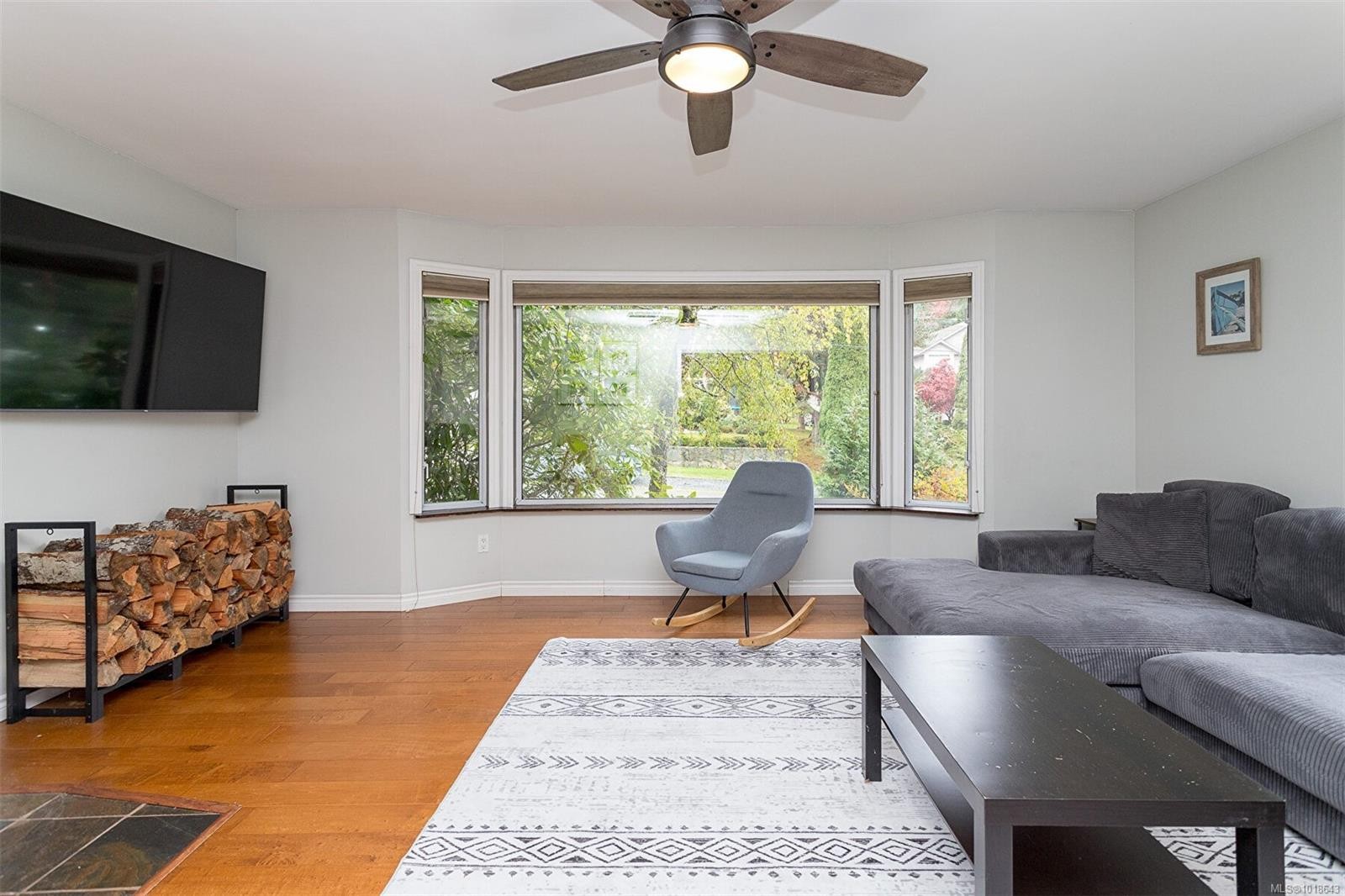 2377 Robertson Rd, Shawnigan Lake, BC