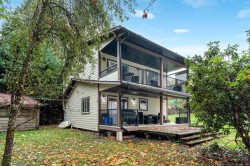 50 Park Rd Lake Cowichan, BC V0R 2G0