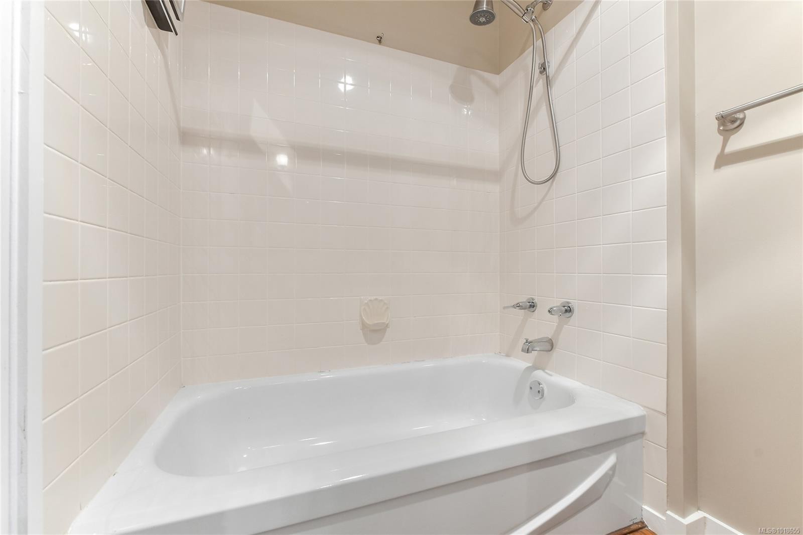 27-4125 Interurban Rd, Saanich, BC