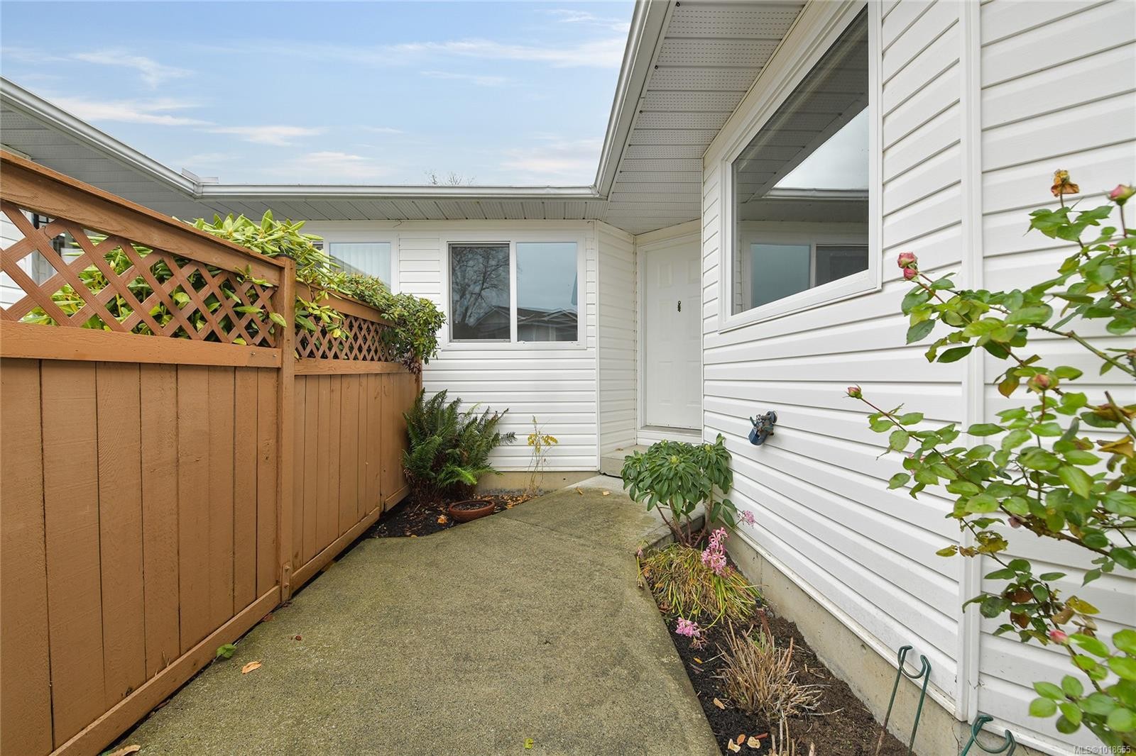 27-4125 Interurban Rd, Saanich, BC