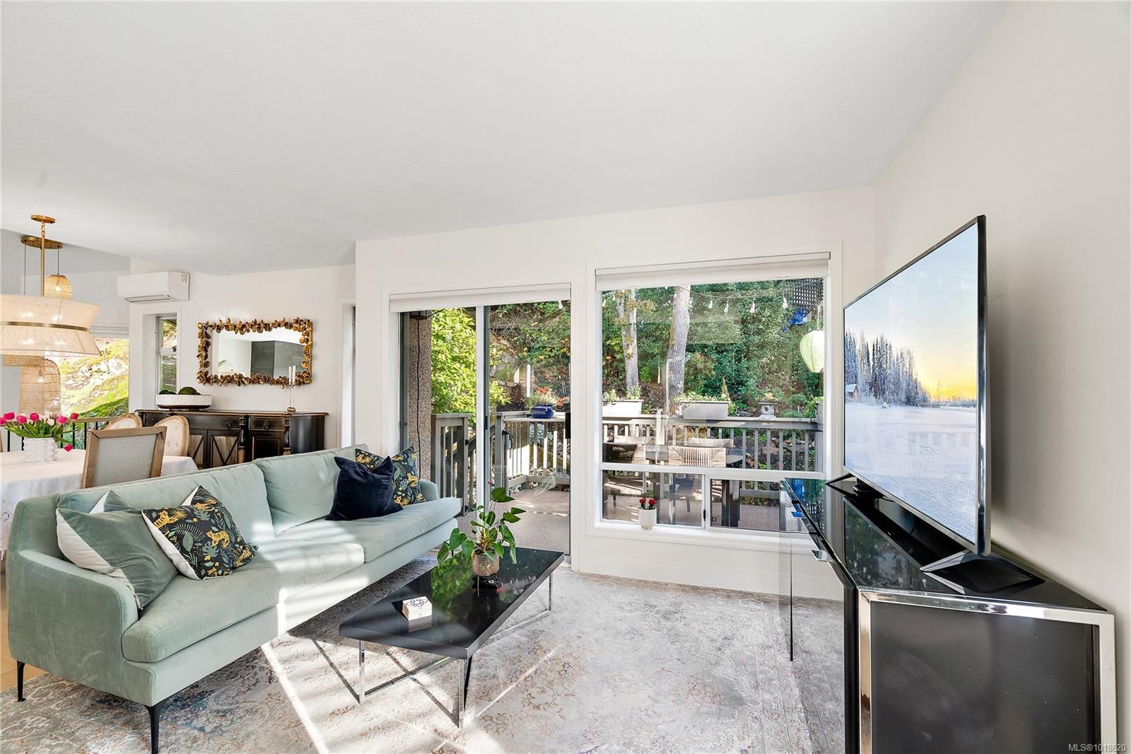 21-909 Carolwood Dr, Saanich, BC