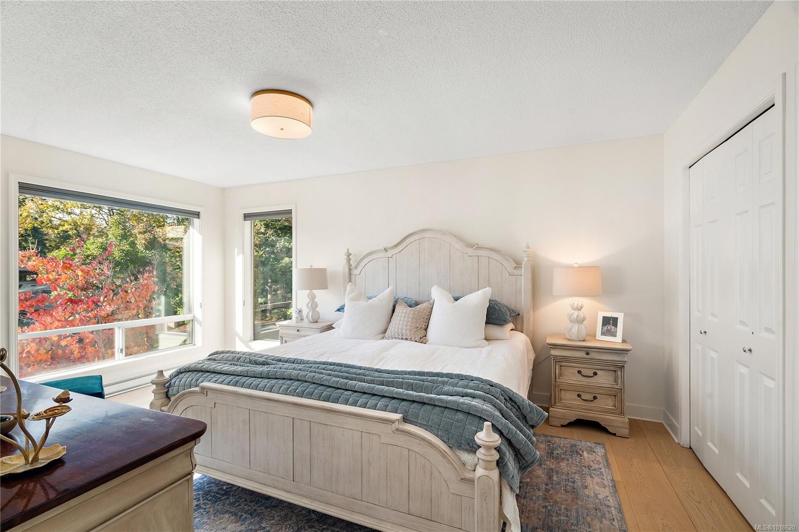 21-909 Carolwood Dr, Saanich, BC