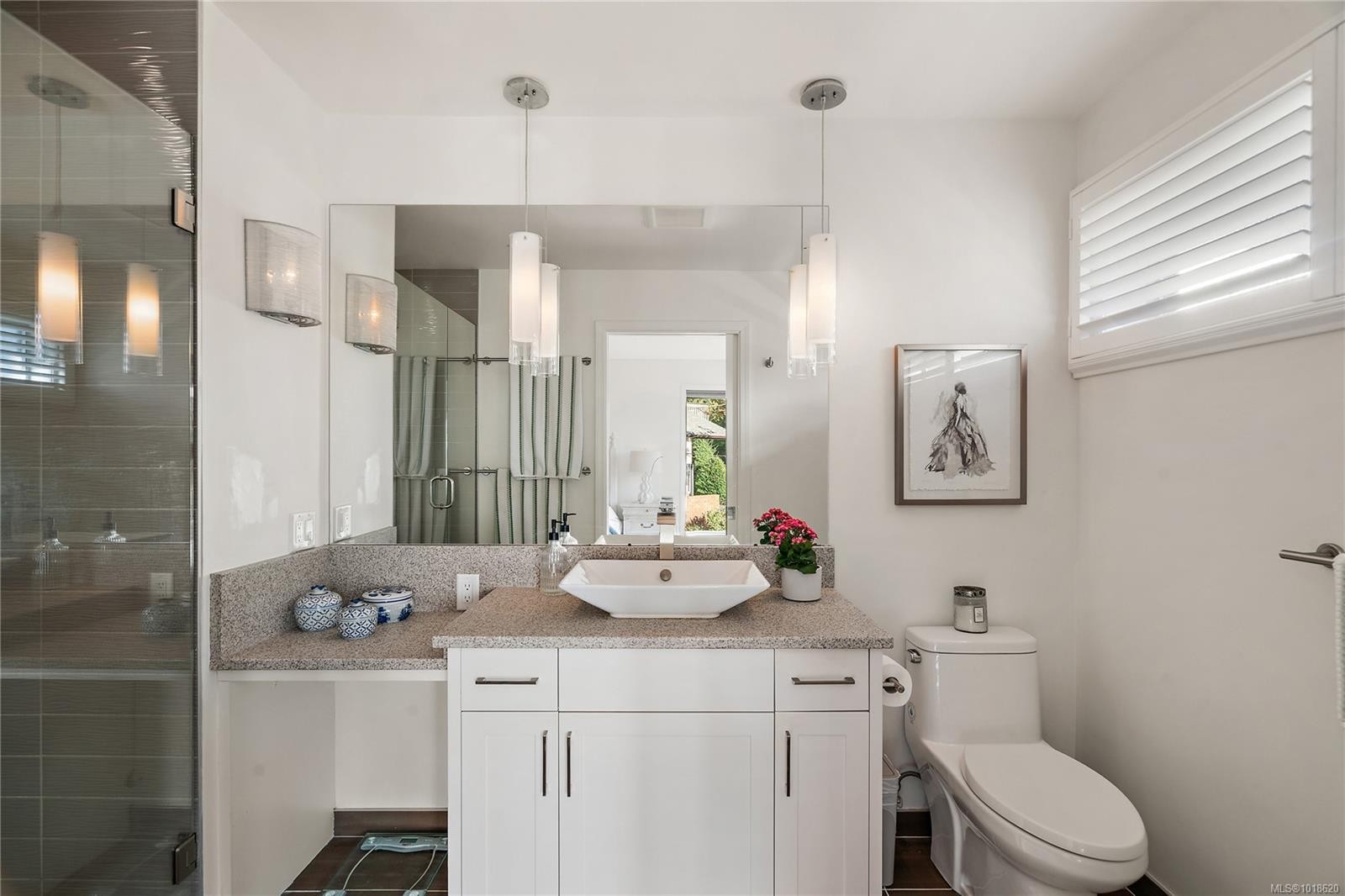 21-909 Carolwood Dr, Saanich, BC