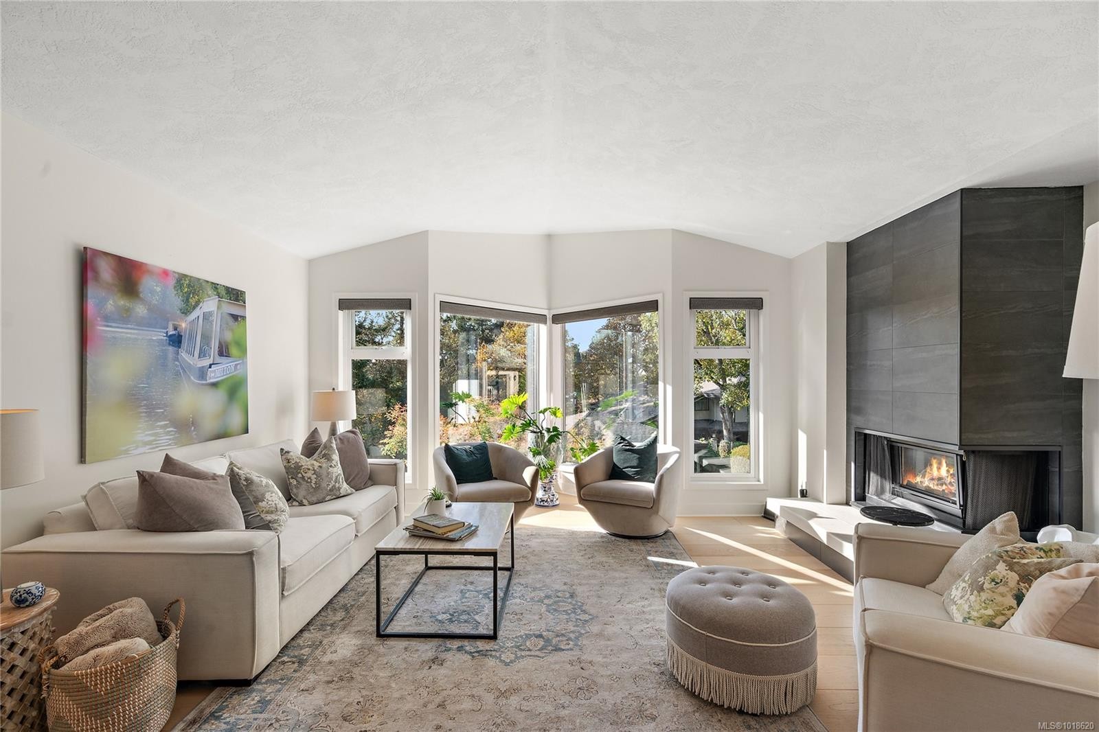 21-909 Carolwood Dr, Saanich, BC