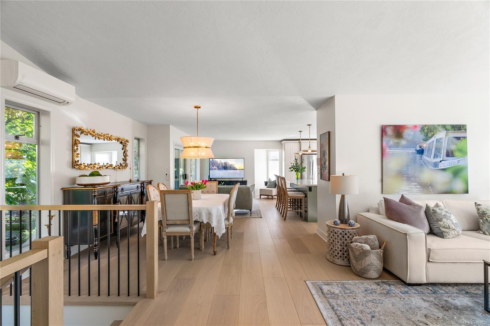 21-909 Carolwood Dr, Saanich, BC