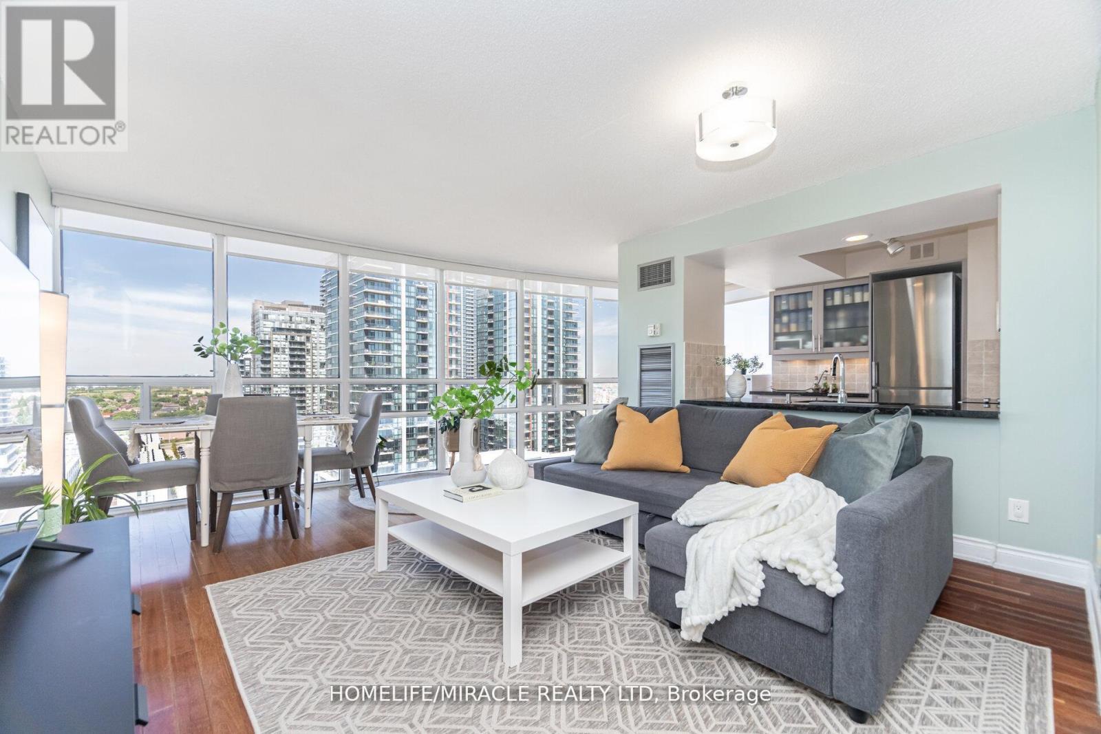 #1701 - 50 Eglinton Ave W, Mississauga, ON - Indoor Photo Showing Living Room