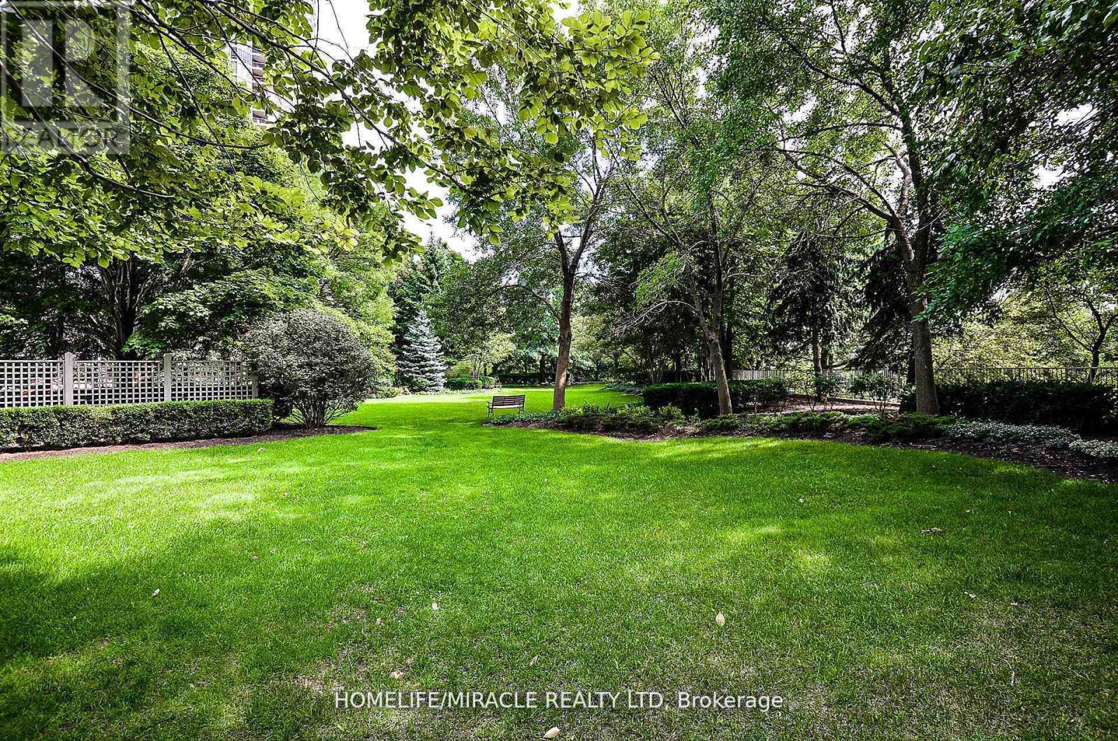 #1701 - 50 Eglinton Ave W, Mississauga, ON - Outdoor