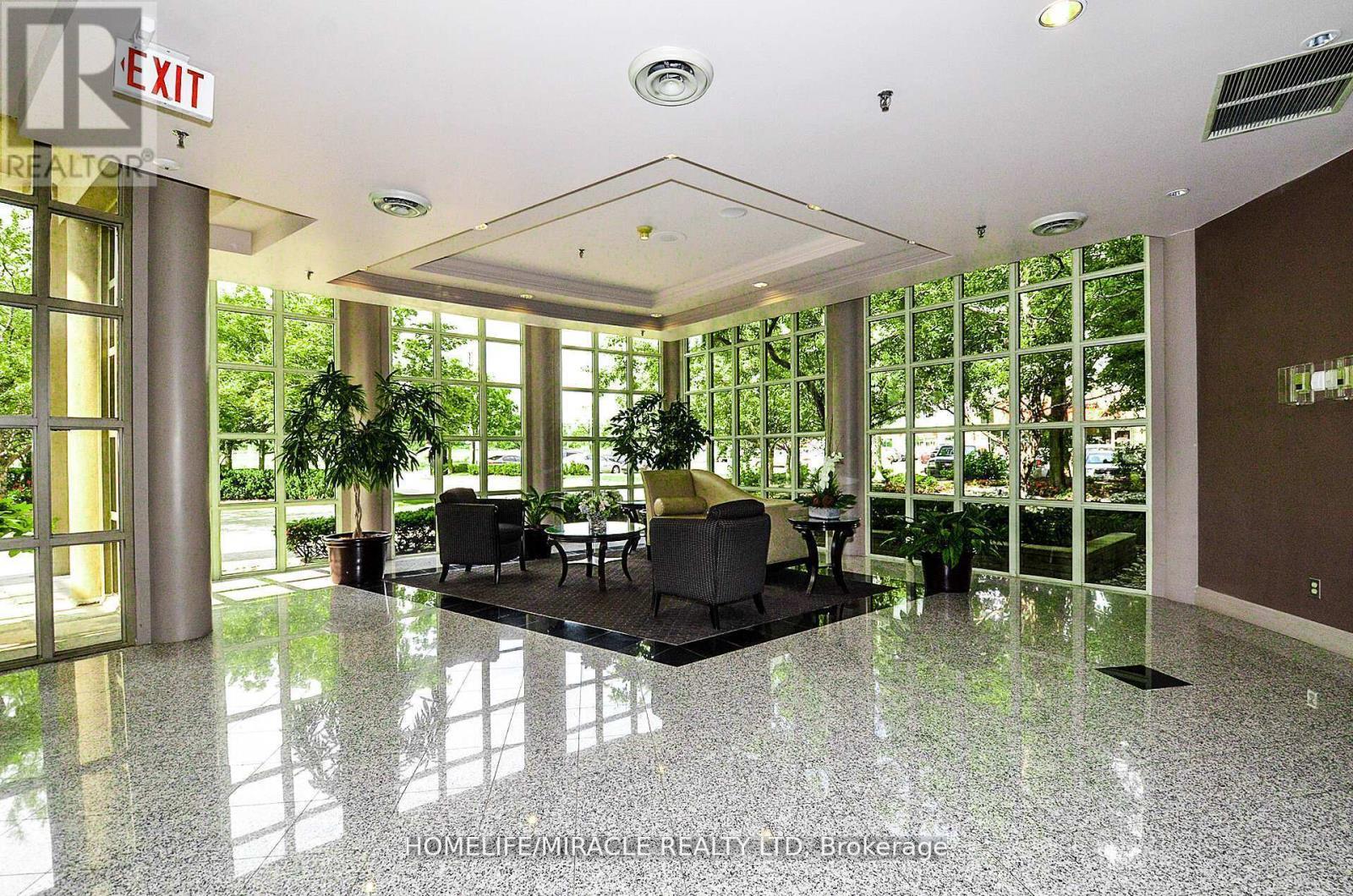 #1701 - 50 Eglinton Ave W, Mississauga, ON - Indoor Photo Showing Other Room