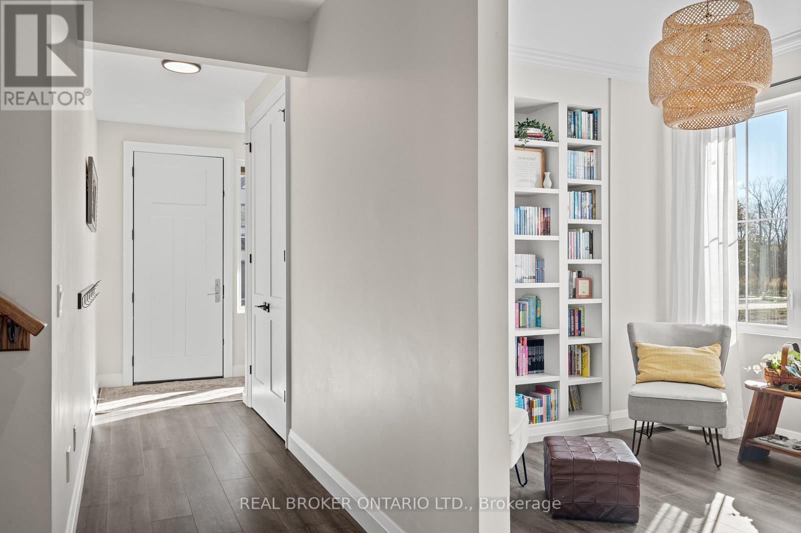 92 Ivy Crescent, Thorold (Confederation Heights), ON - Indoor Photo Showing Other Room