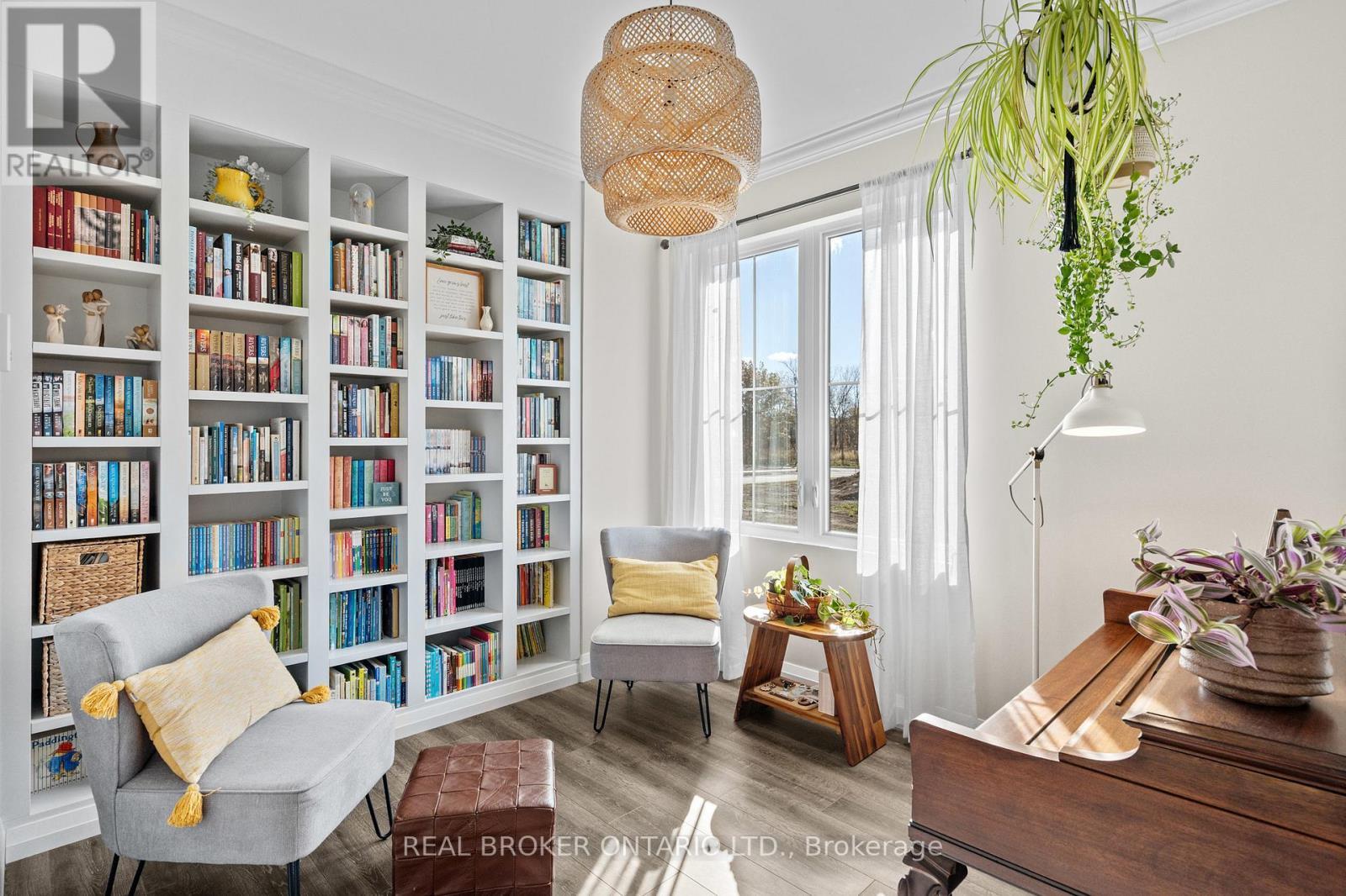 92 Ivy Crescent, Thorold (Confederation Heights), ON - Indoor