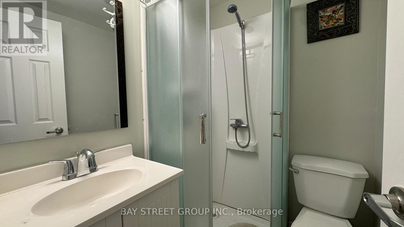 4738 Huron Street, Niagara Falls, ON - Indoor Photo Showing Bathroom