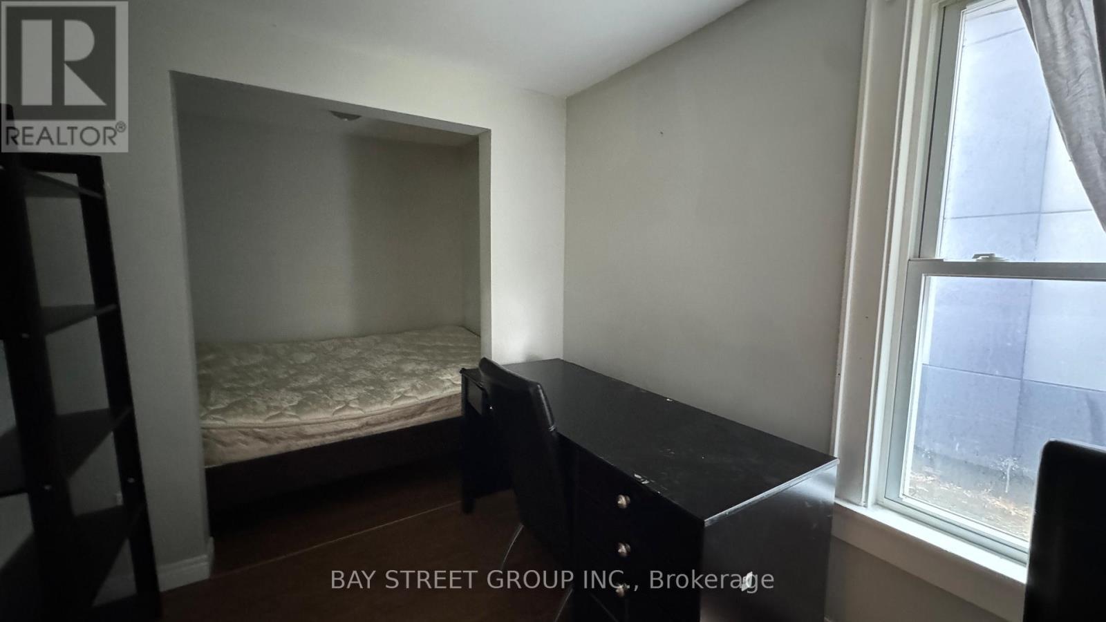 4738 Huron Street, Niagara Falls, ON - Indoor Photo Showing Other Room