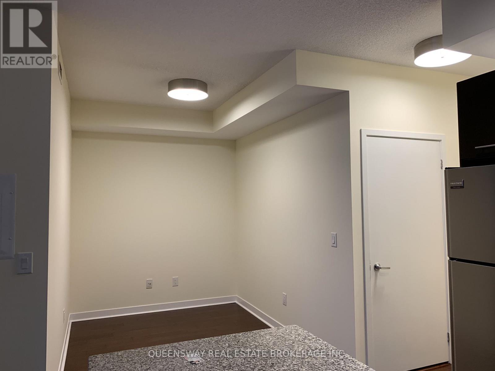 2104 - 360 Square One Drive, Mississauga, ON - Indoor Photo Showing Other Room