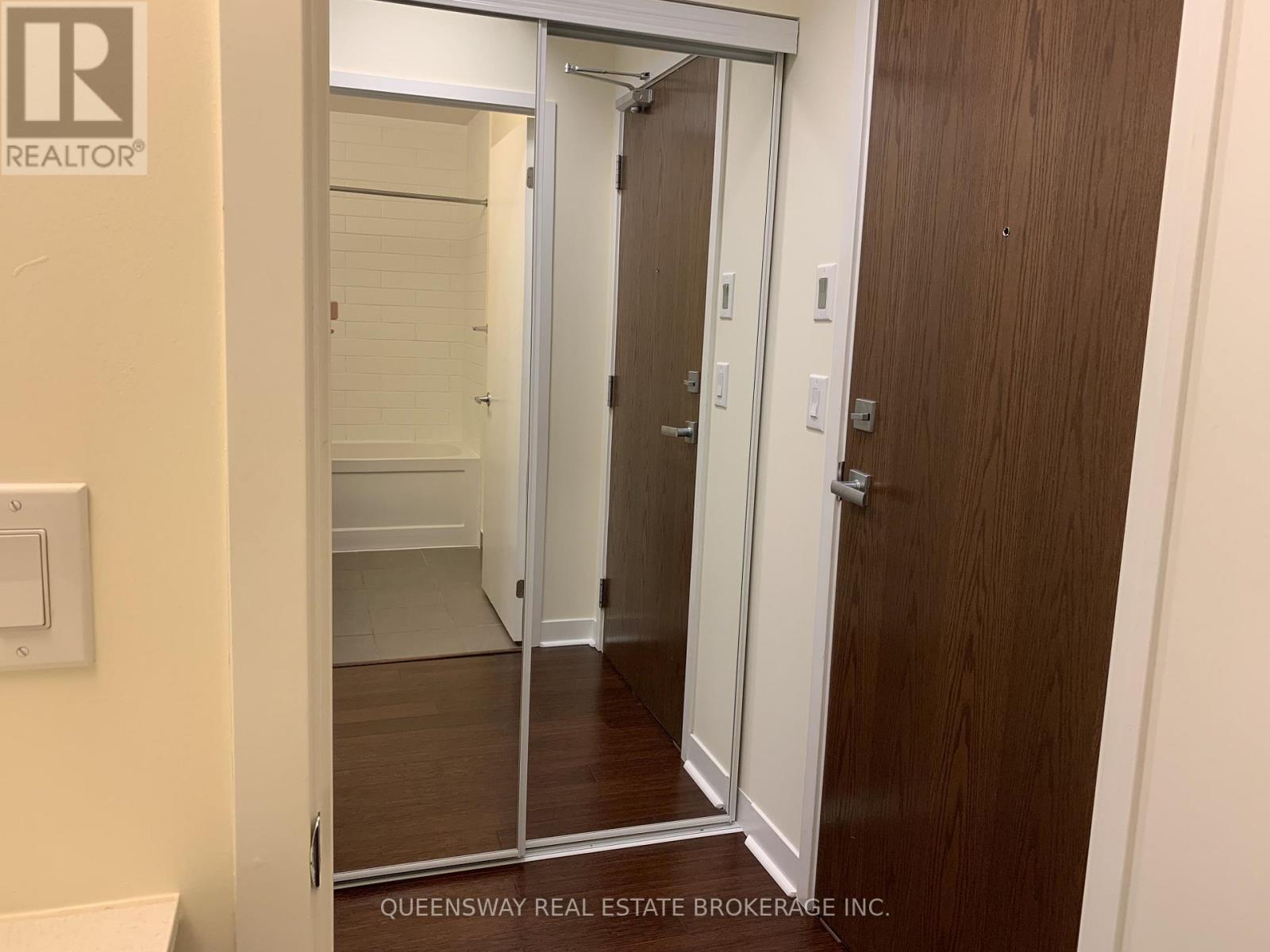 Closet - 2104 - 360 Square One Drive, Mississauga, ON - Indoor Photo Showing Other Room