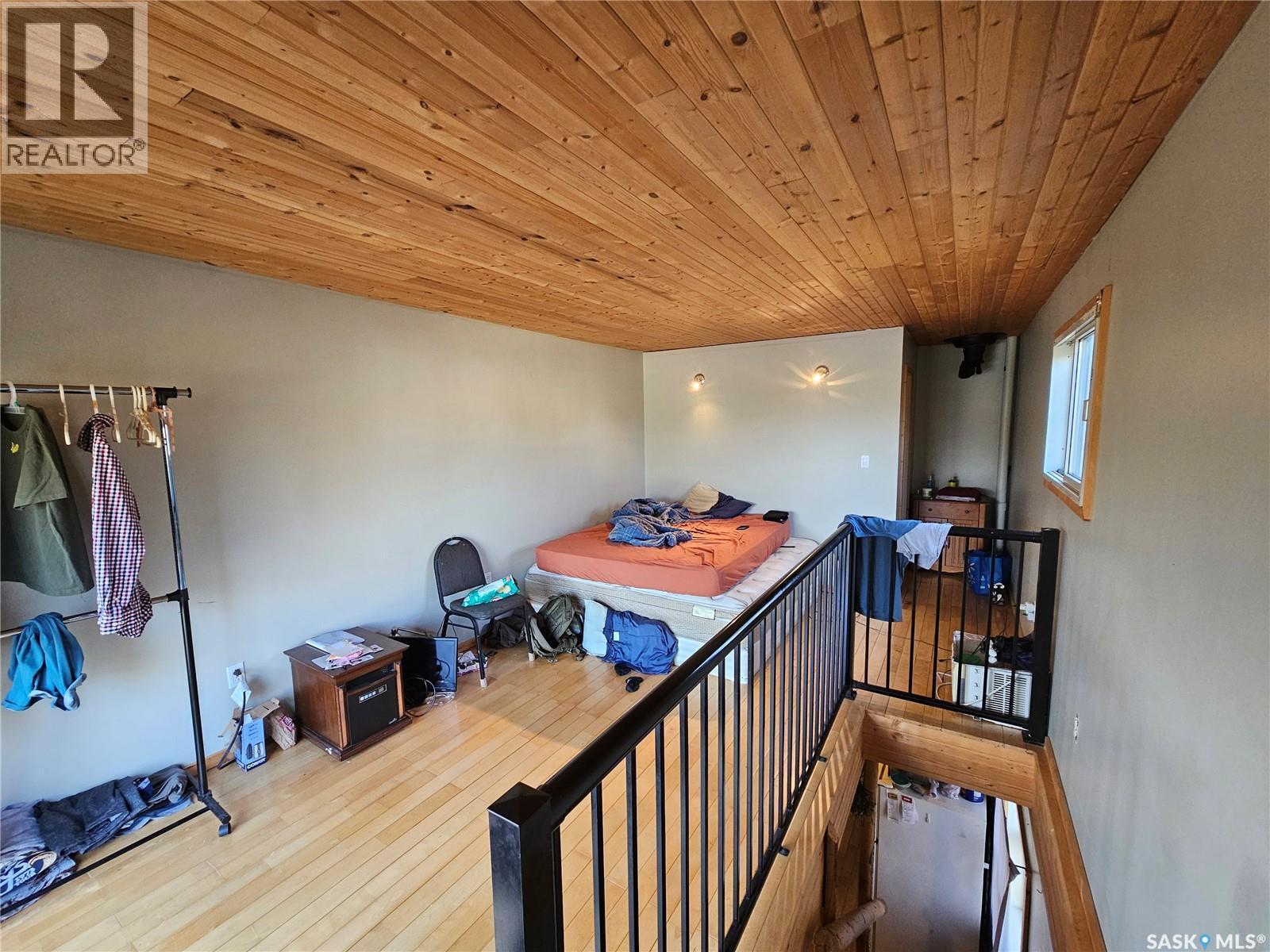 180 Main Street, Kisbey, SK - Indoor Photo Showing Other Room