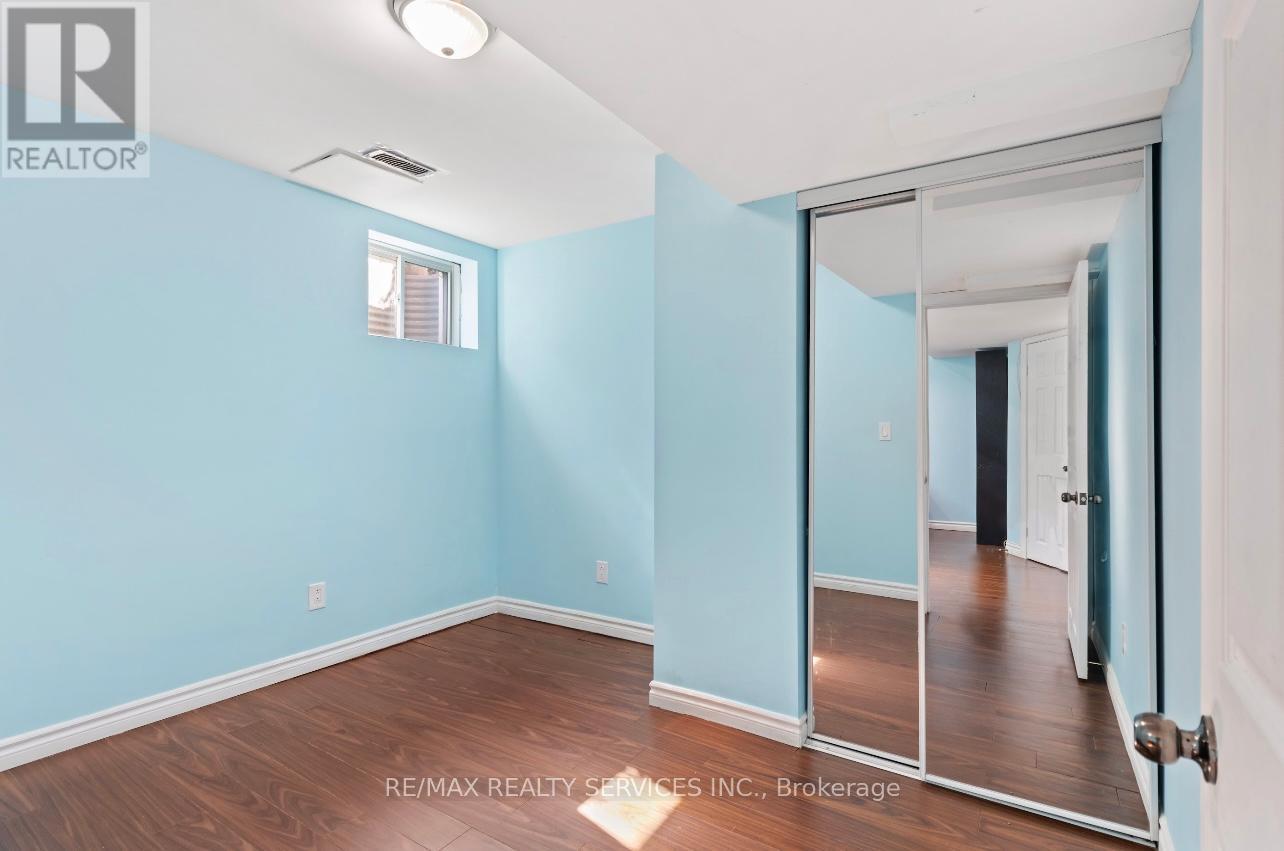 Bsmt - 524 Attenborough Terrace N, Milton, ON - Indoor Photo Showing Other Room