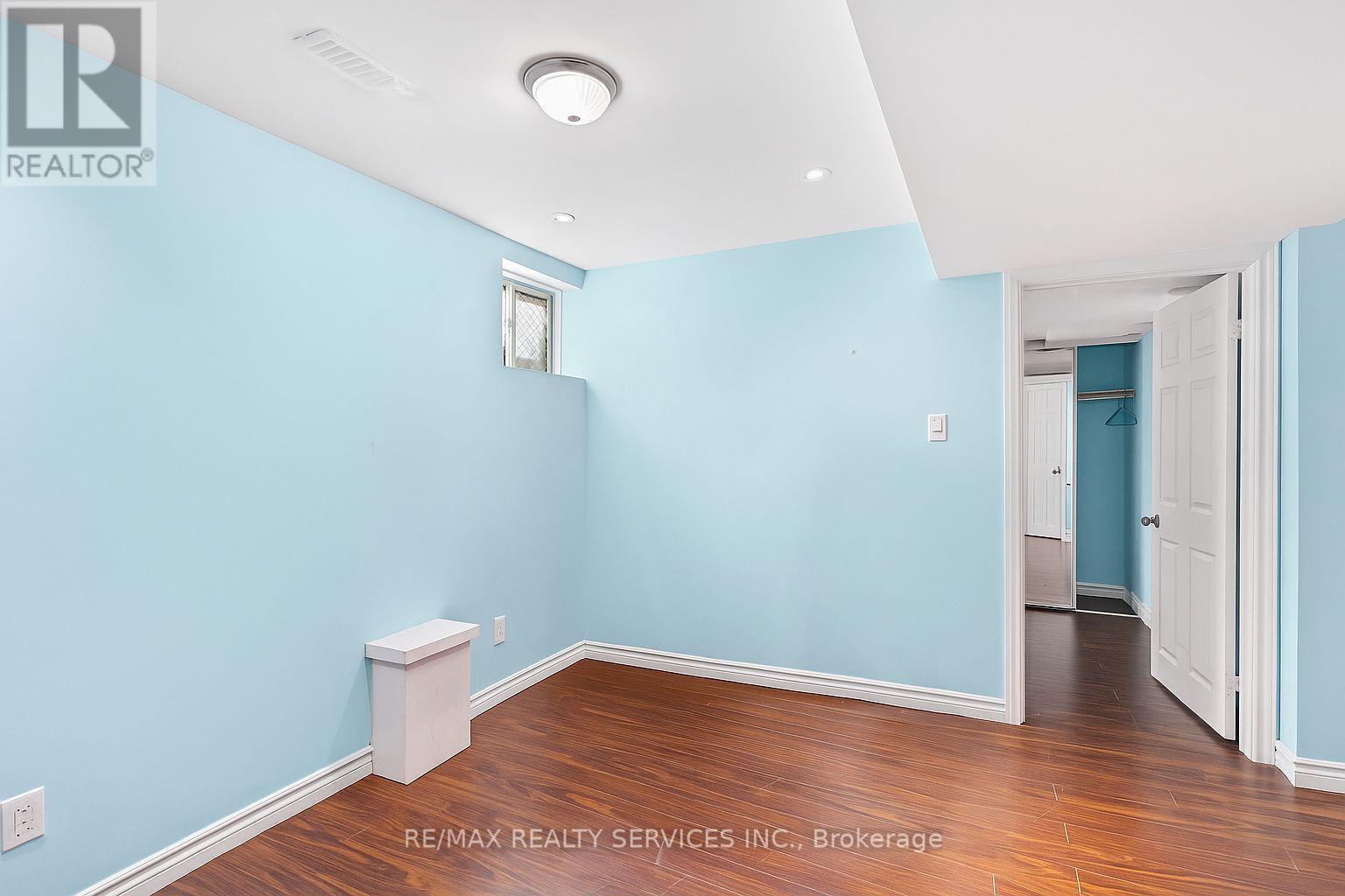 Bsmt - 524 Attenborough Terrace N, Milton, ON - Indoor Photo Showing Other Room