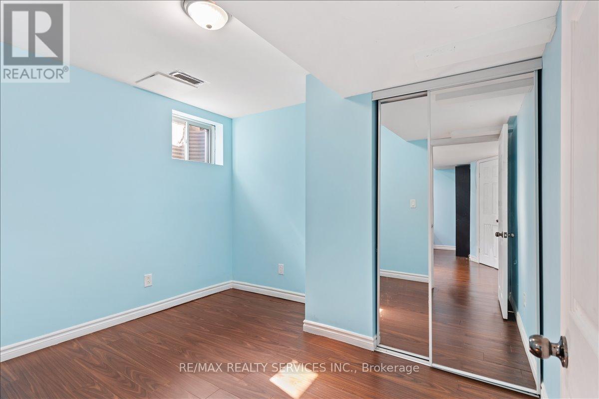 Bsmt - 524 Attenborough Terrace N, Milton, ON - Indoor Photo Showing Other Room