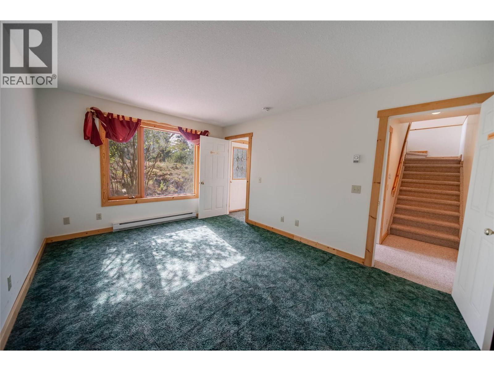 7825 Jaffray Baynes Lake Road Road, Jaffray, BC - Indoor Photo Showing Other Room