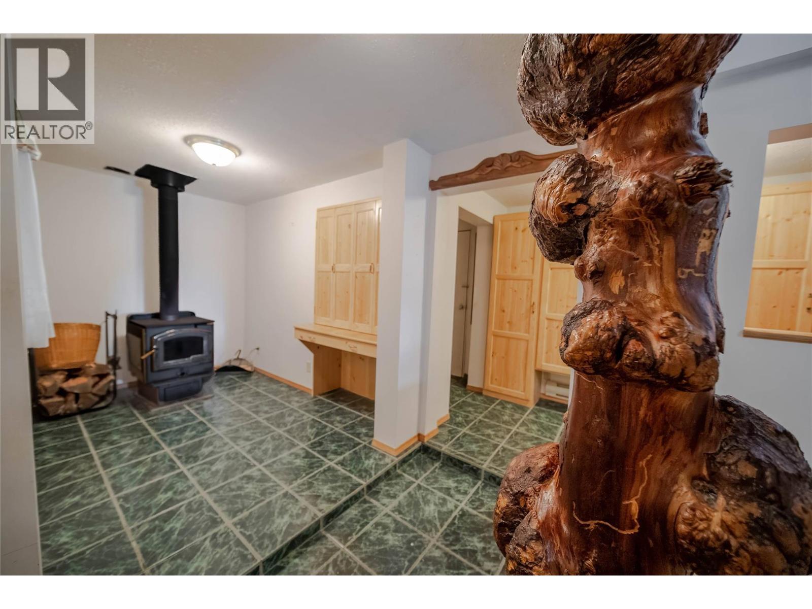 7825 Jaffray Baynes Lake Road Road, Jaffray, BC - Indoor Photo Showing Other Room