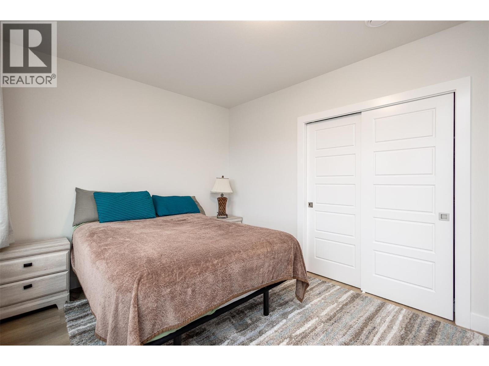 2118 Ryegrass Road, Kelowna, BC - Indoor Photo Showing Bedroom