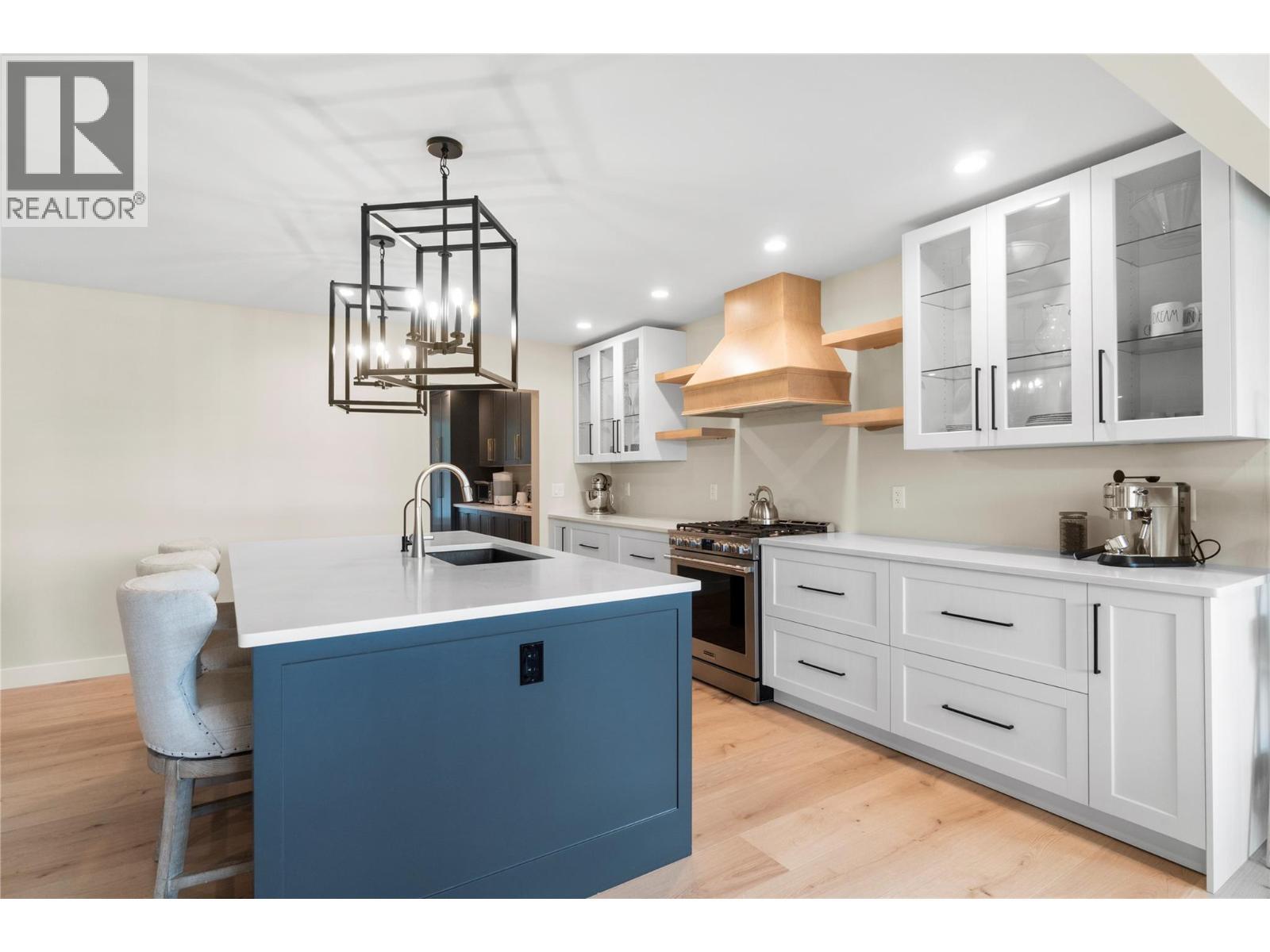 2270 Lions Ridge Road, Celista, BC - Indoor Photo Showing Kitchen With Upgraded Kitchen