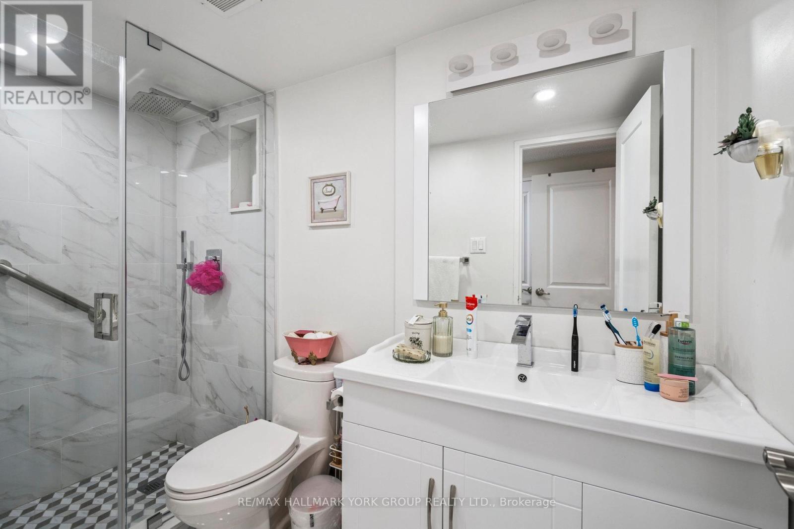 107 - 3303 Don Mills Road, Toronto, ON - Indoor Photo Showing Bathroom