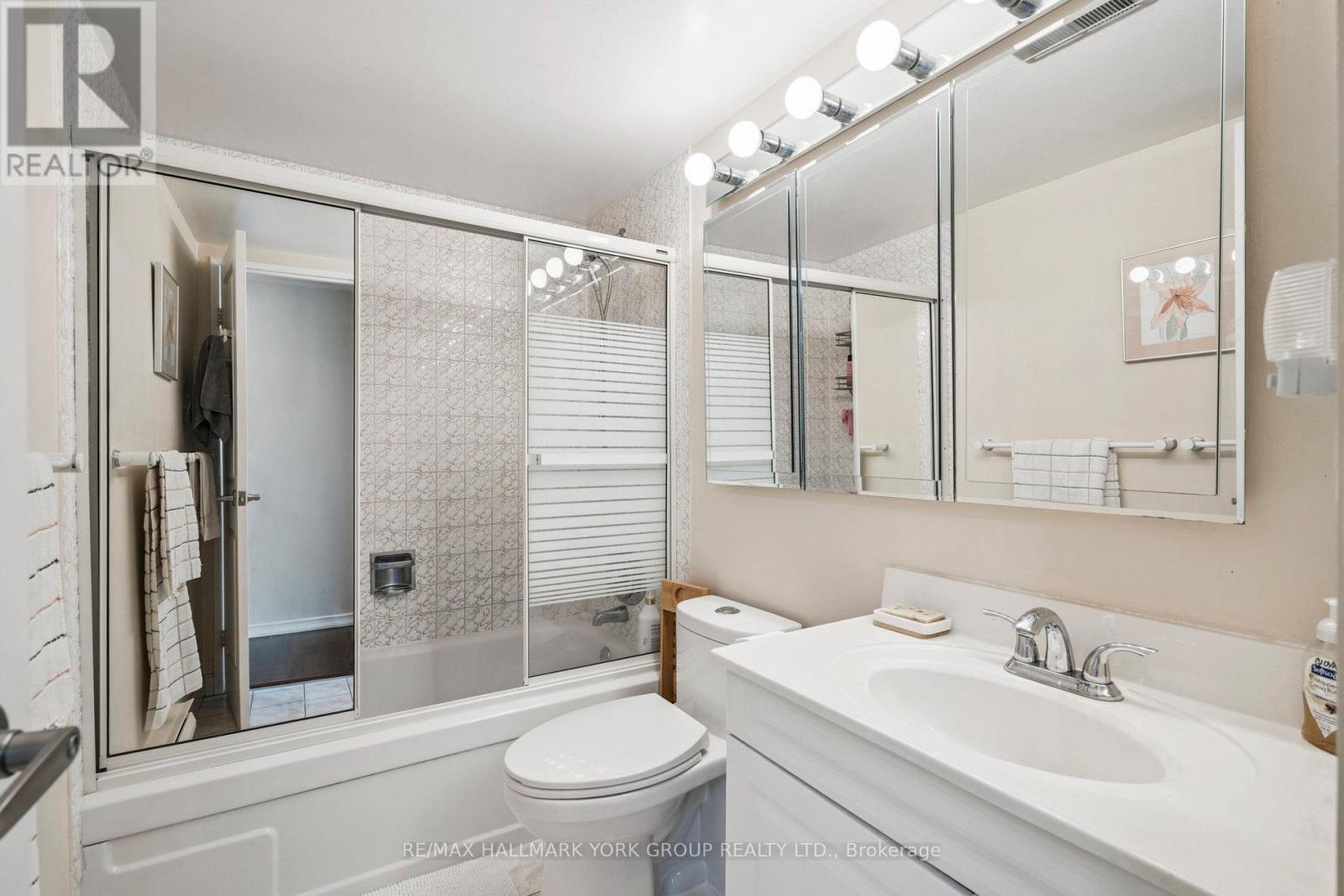 107 - 3303 Don Mills Road, Toronto, ON - Indoor Photo Showing Bathroom