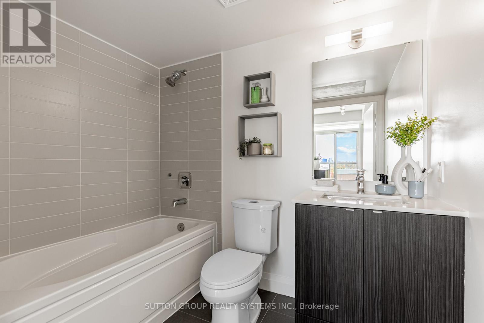 611 - 1461 Lawrence Avenue W, Toronto, ON - Indoor Photo Showing Bathroom